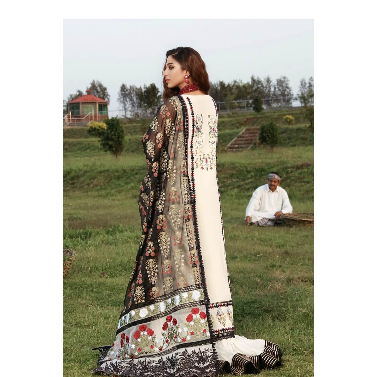 Crimson by Saira Shakira, Luxury Lawn, D8-A