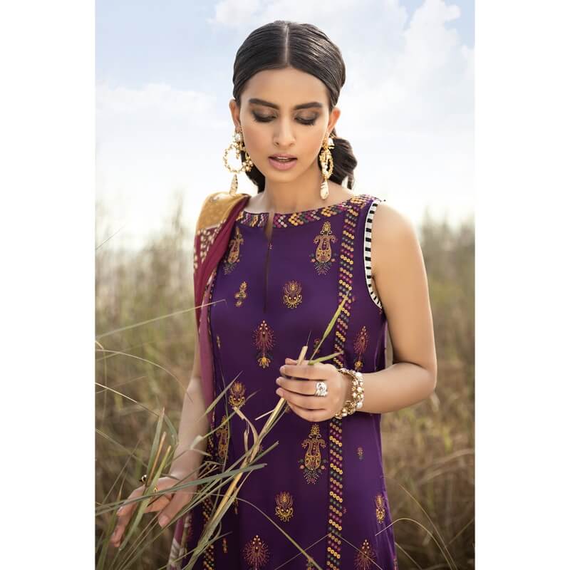 Iznik Luxury Lawn 2021 Horizon, Purple