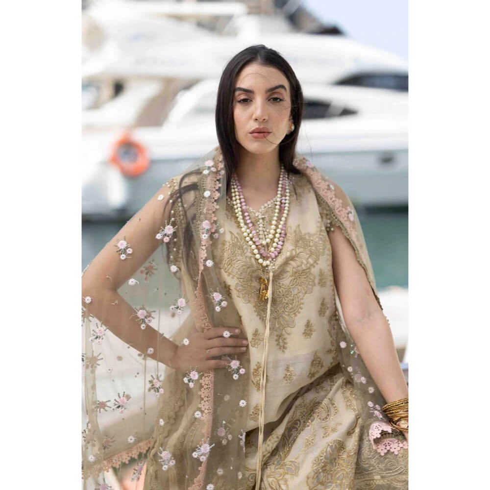 Sobia Nazir Luxury Lawn, L22-10A